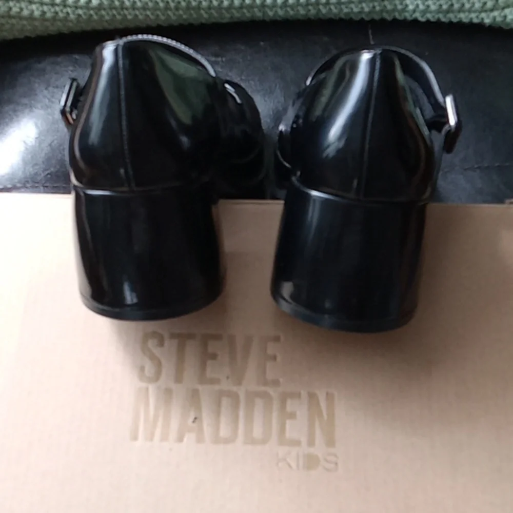 Steve Madden girl's dress shoes-NEW - Picture 5 of 6